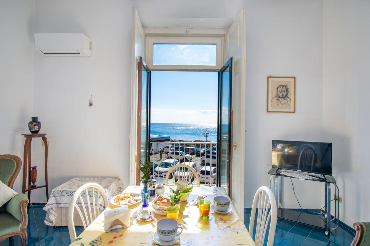 Lu Penniell Lägenhet Amalfi Exteriör bild